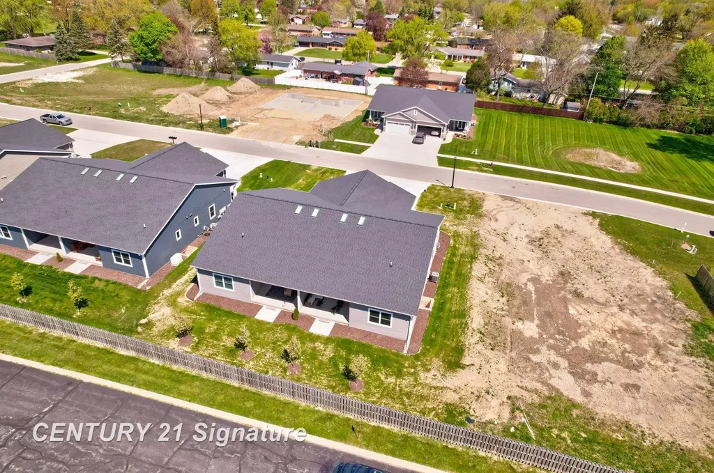 4073 Woodburn Court Saginaw Charter Township MI 48603
