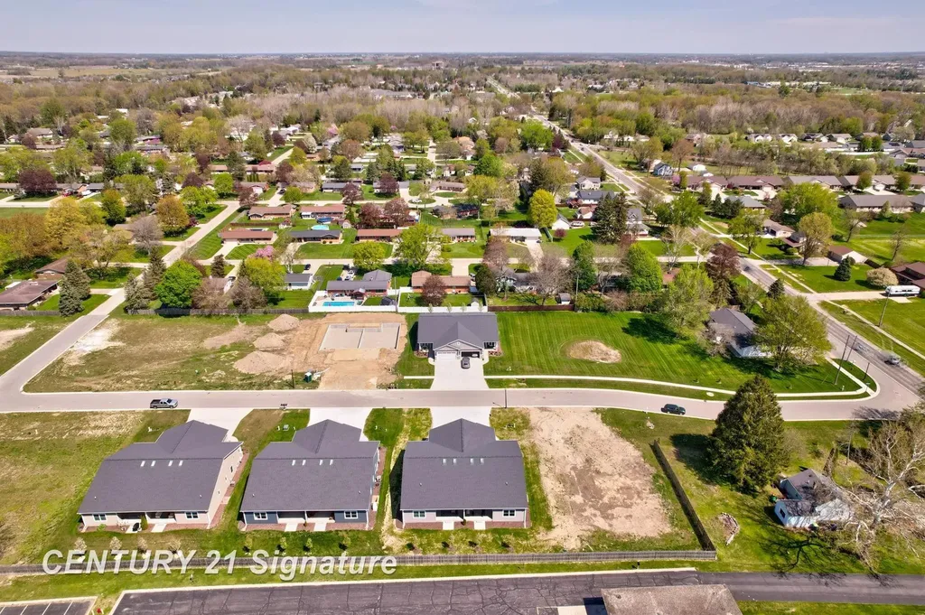 4073 Woodburn Court Saginaw Charter Township MI 48603