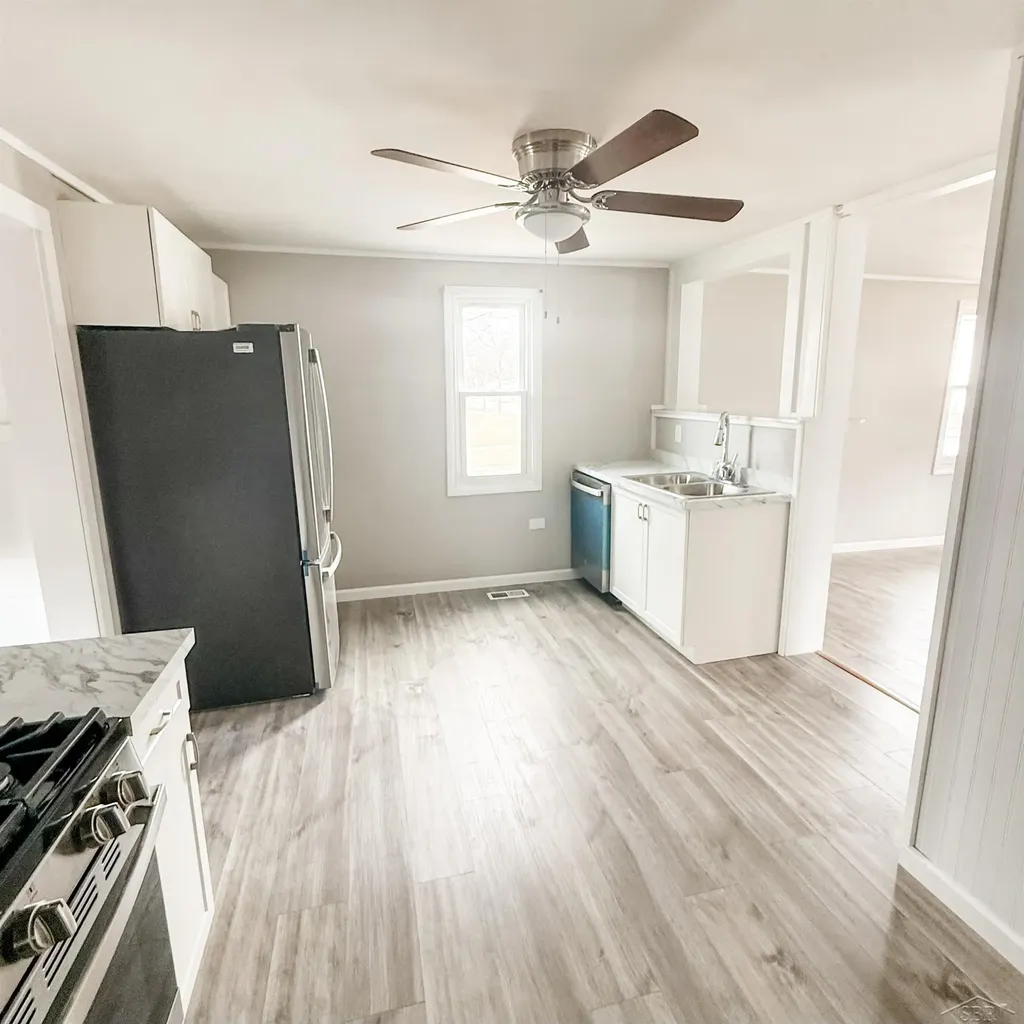 1609 Fremont Avenue Bay City City MI 48708