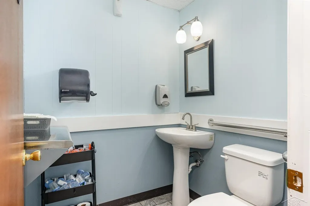 7261 Gratiot Road Saginaw Charter Township MI 48609