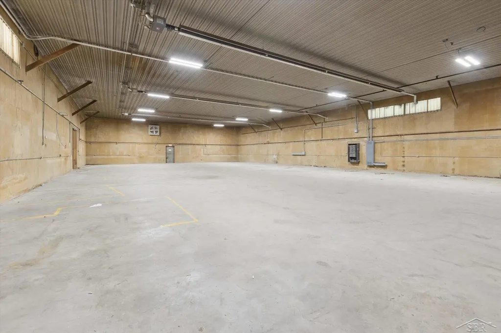 683 River Road Portsmouth Charter Township MI 48708