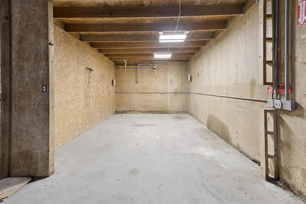 683 River Road Portsmouth Charter Township MI 48708