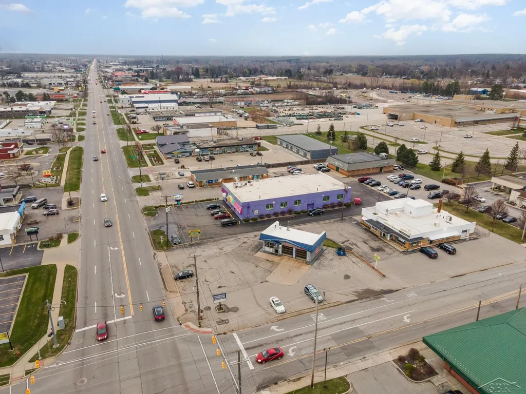 2714 Bay Road Saginaw Charter Township MI 48603