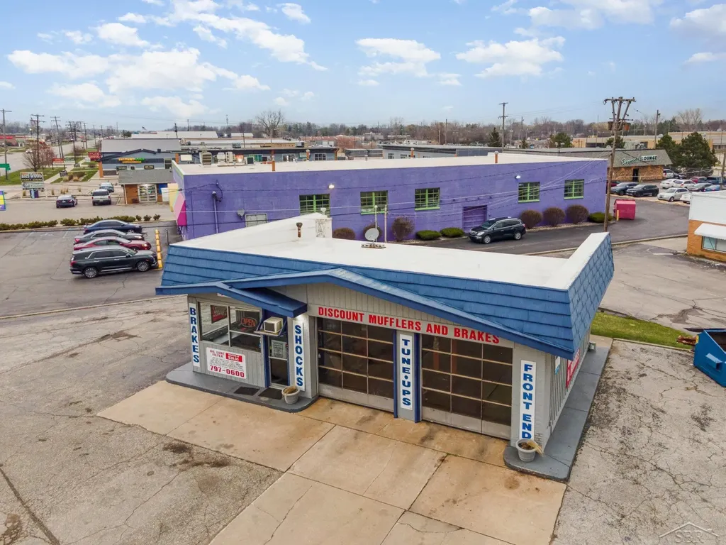 2714 Bay Road Saginaw Charter Township MI 48603