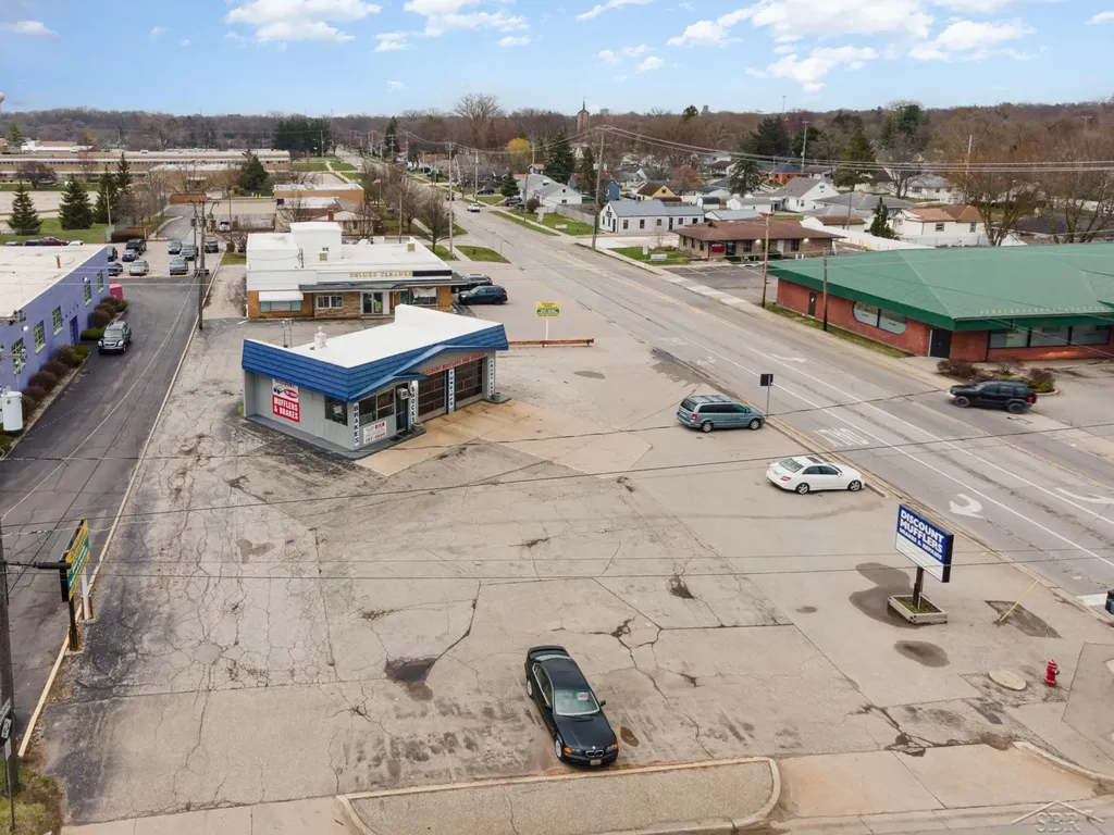 2714 Bay Road Saginaw Charter Township MI 48603