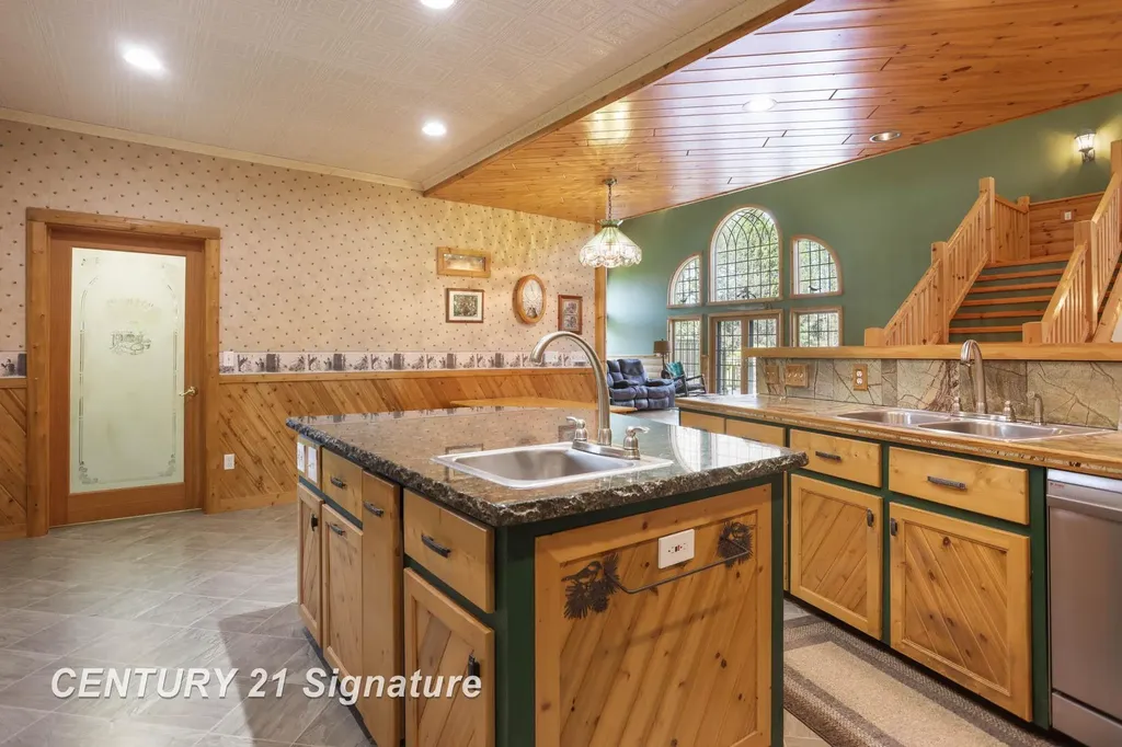 4285 N Iva Road Richland Township MI 48626