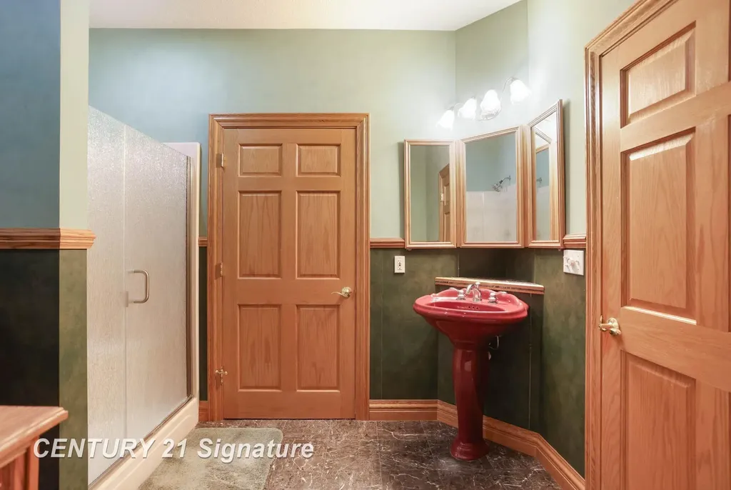 4285 N Iva Road Richland Township MI 48626