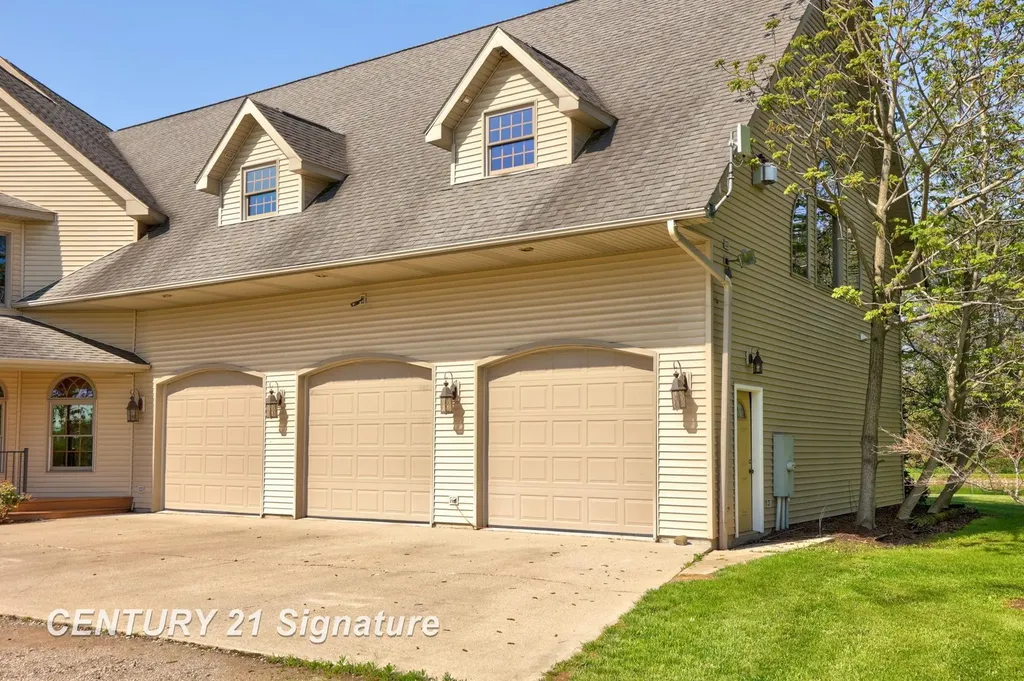 4285 N Iva Road Richland Township MI 48626