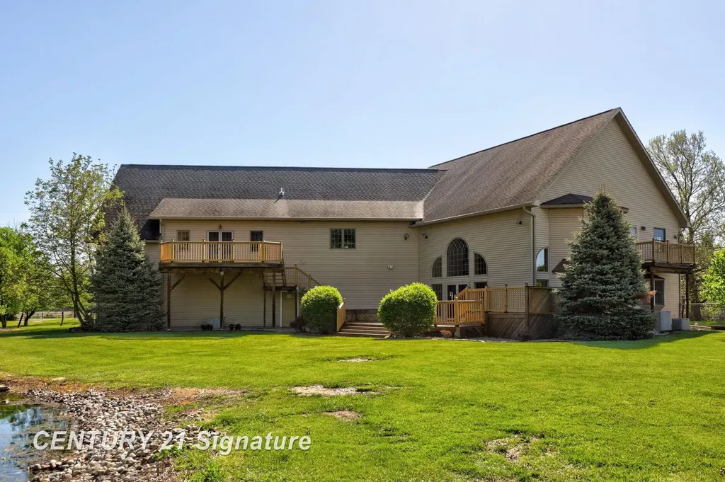 4285 N Iva Road Richland Township MI 48626