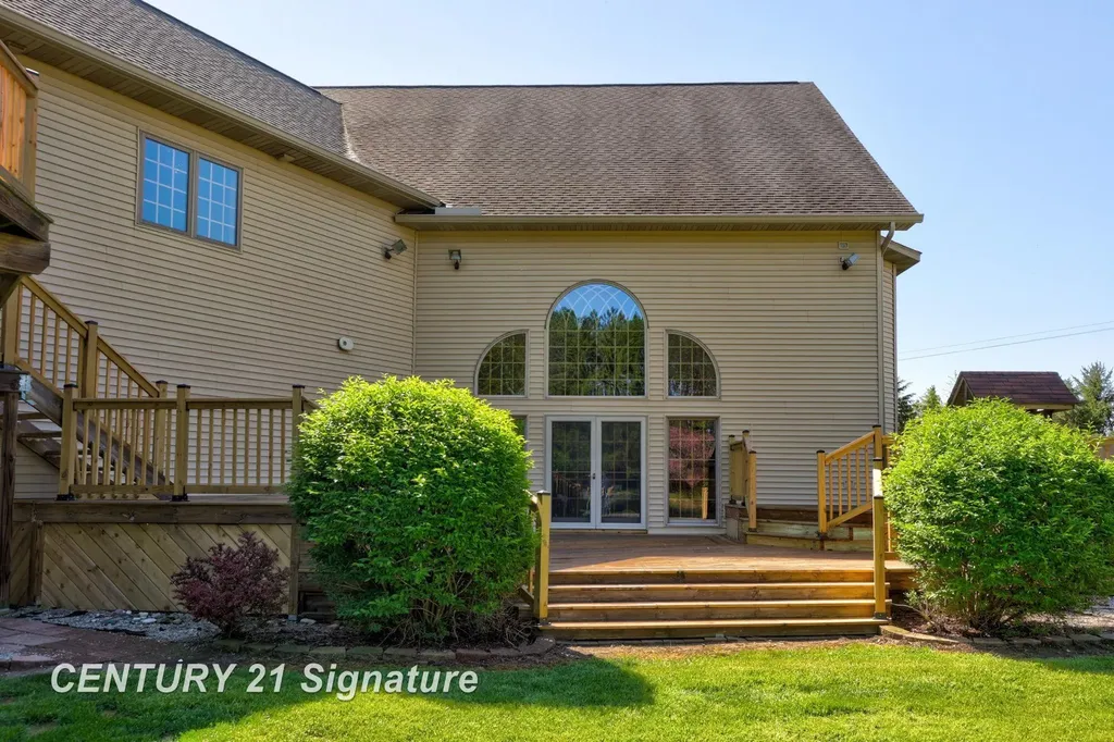 4285 N Iva Road Richland Township MI 48626