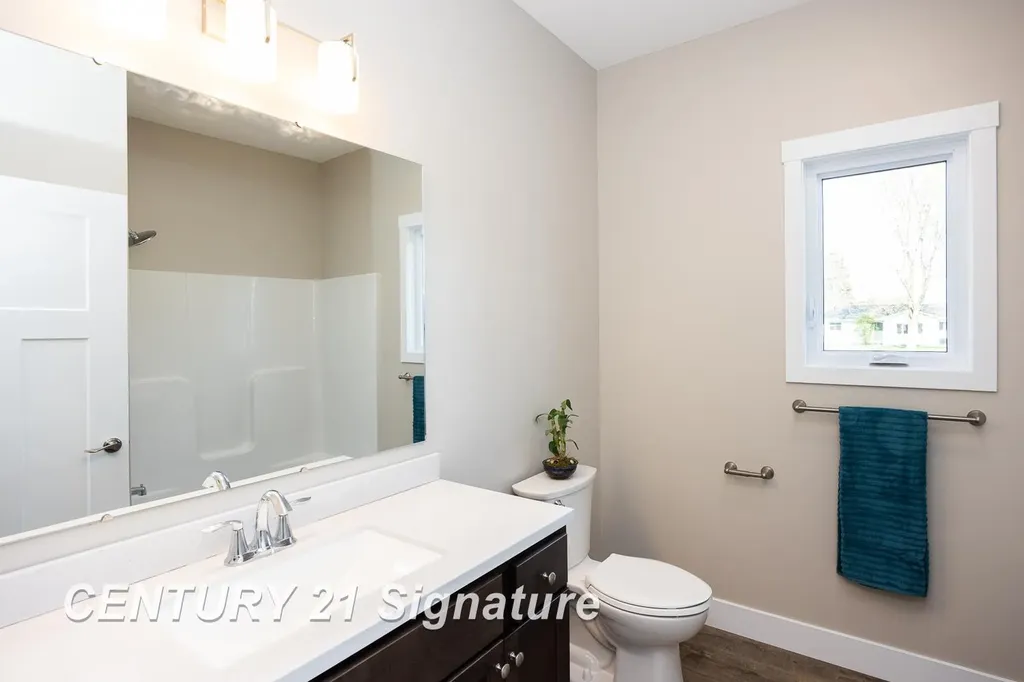 4215 Woodburn Court Saginaw Charter Township MI 48603
