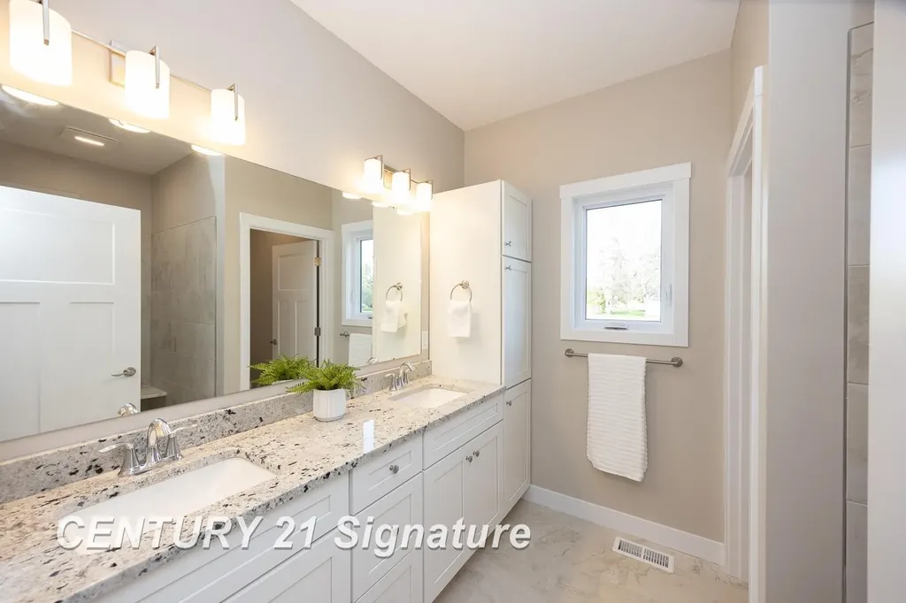 4215 Woodburn Court Saginaw Charter Township MI 48603