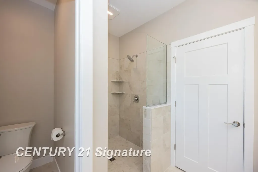 4215 Woodburn Court Saginaw Charter Township MI 48603