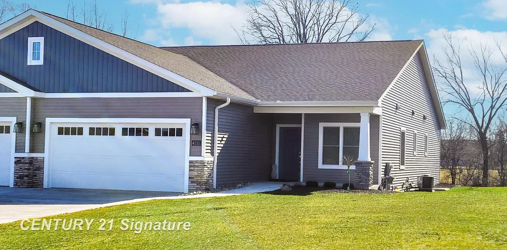 4215 Woodburn Court Saginaw Charter Township MI 48603