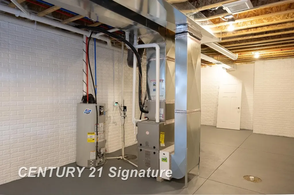 4215 Woodburn Court Saginaw Charter Township MI 48603