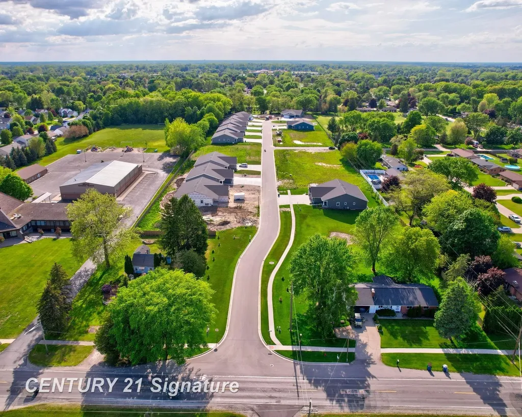 4215 Woodburn Court Saginaw Charter Township MI 48603