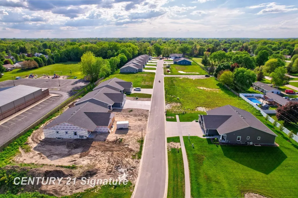 4215 Woodburn Court Saginaw Charter Township MI 48603