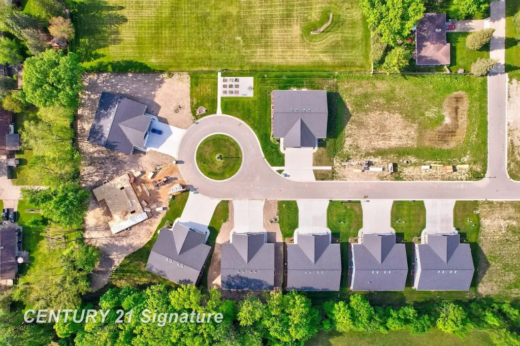 4215 Woodburn Court Saginaw Charter Township MI 48603