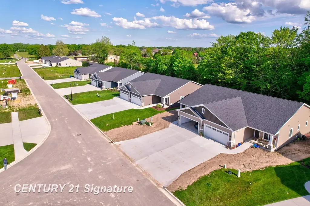 4215 Woodburn Court Saginaw Charter Township MI 48603