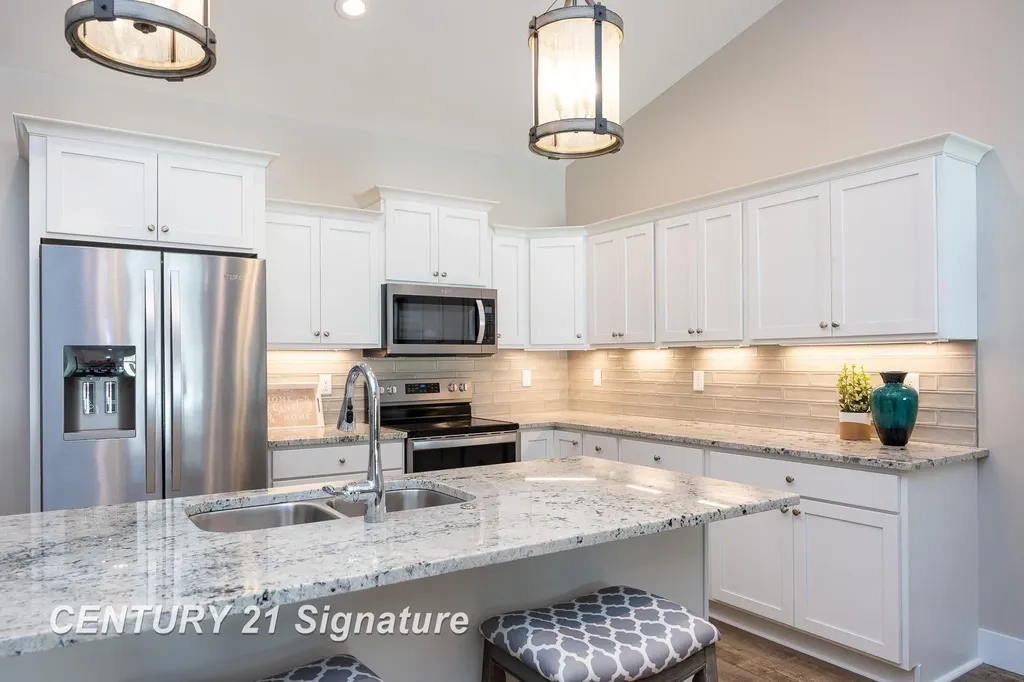 4215 Woodburn Court Saginaw Charter Township MI 48603