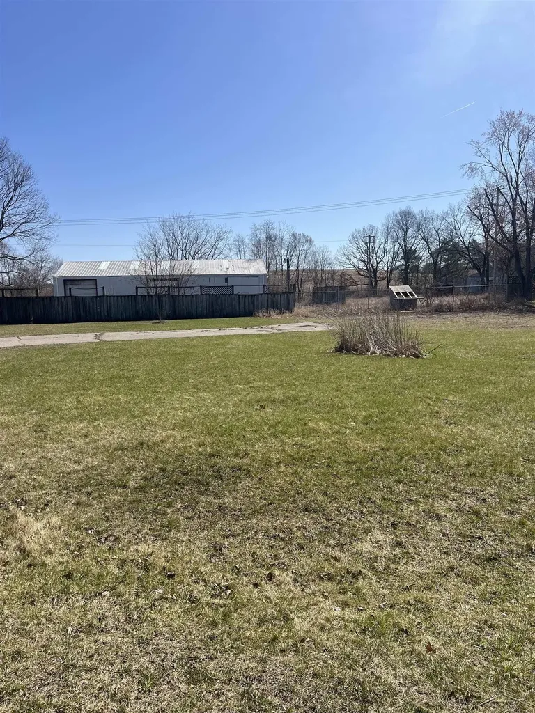 13164 Seymour Road Montrose City MI 48457