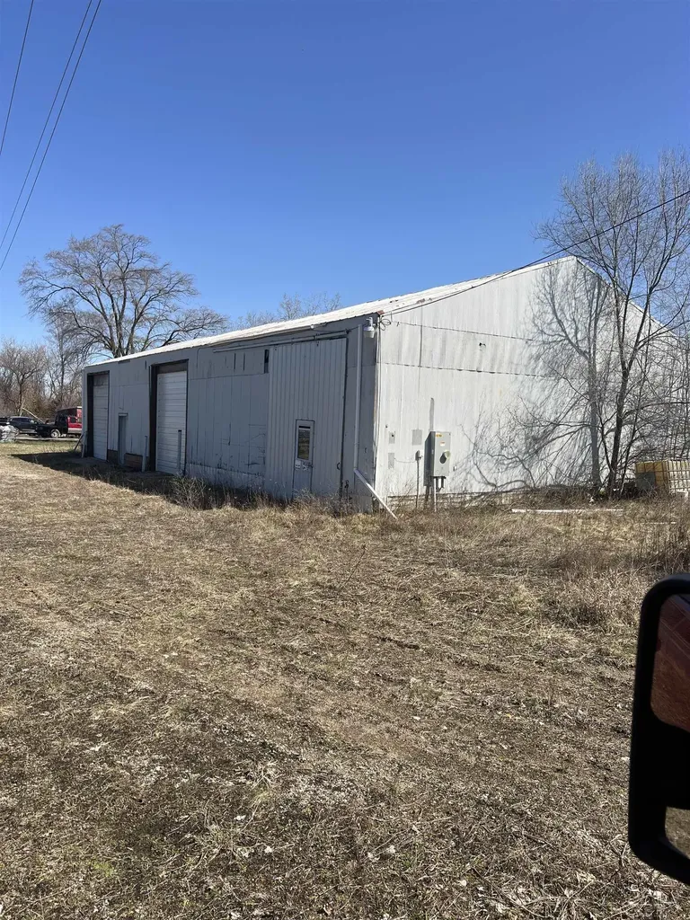 13164 Seymour Road Montrose City MI 48457