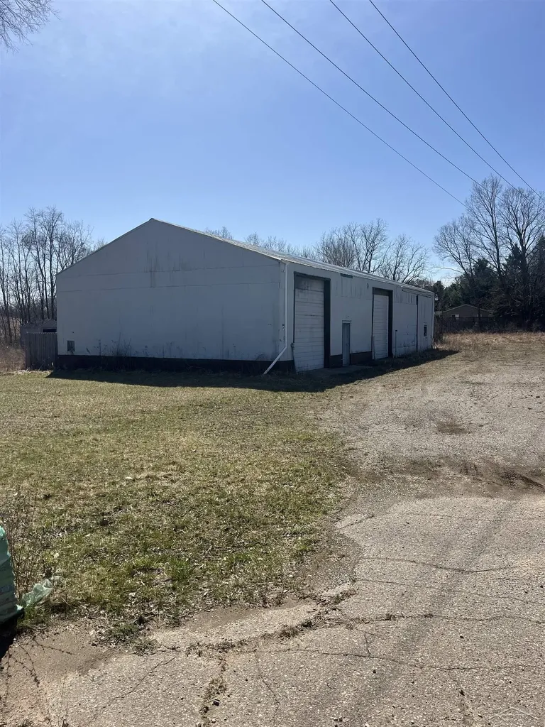 13164 Seymour Road Montrose City MI 48457