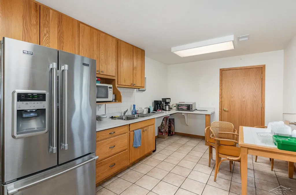 635 N Center Road Saginaw Charter Township MI 48638