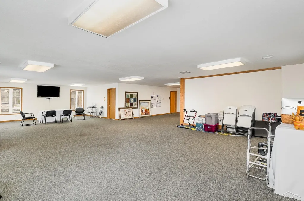 635 N Center Road Saginaw Charter Township MI 48638