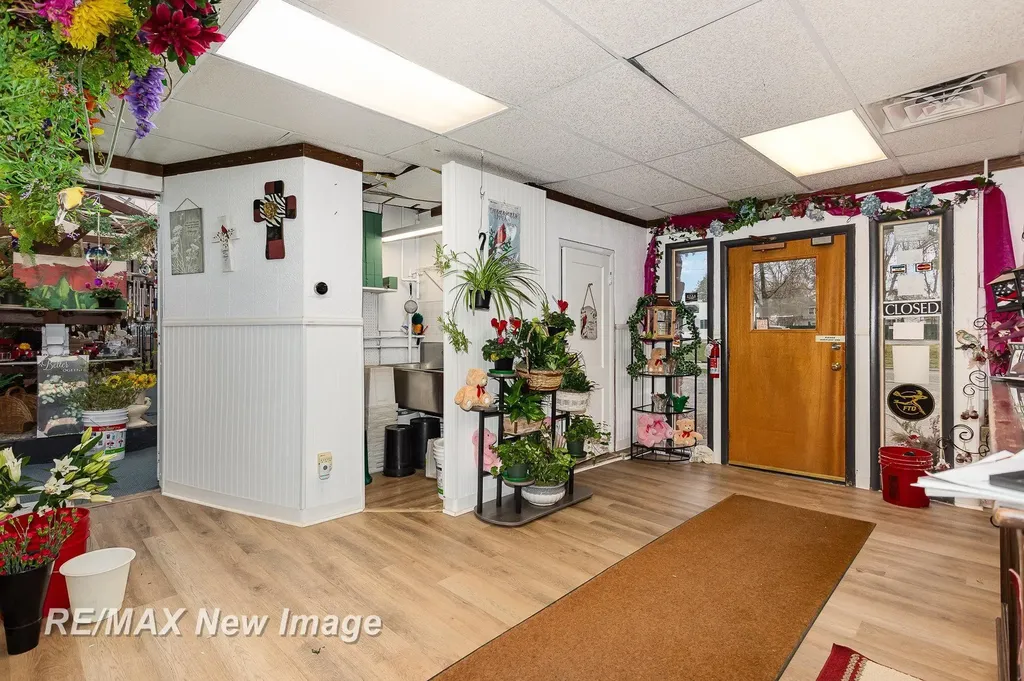 1605 Bookness Street Midland City MI 48640