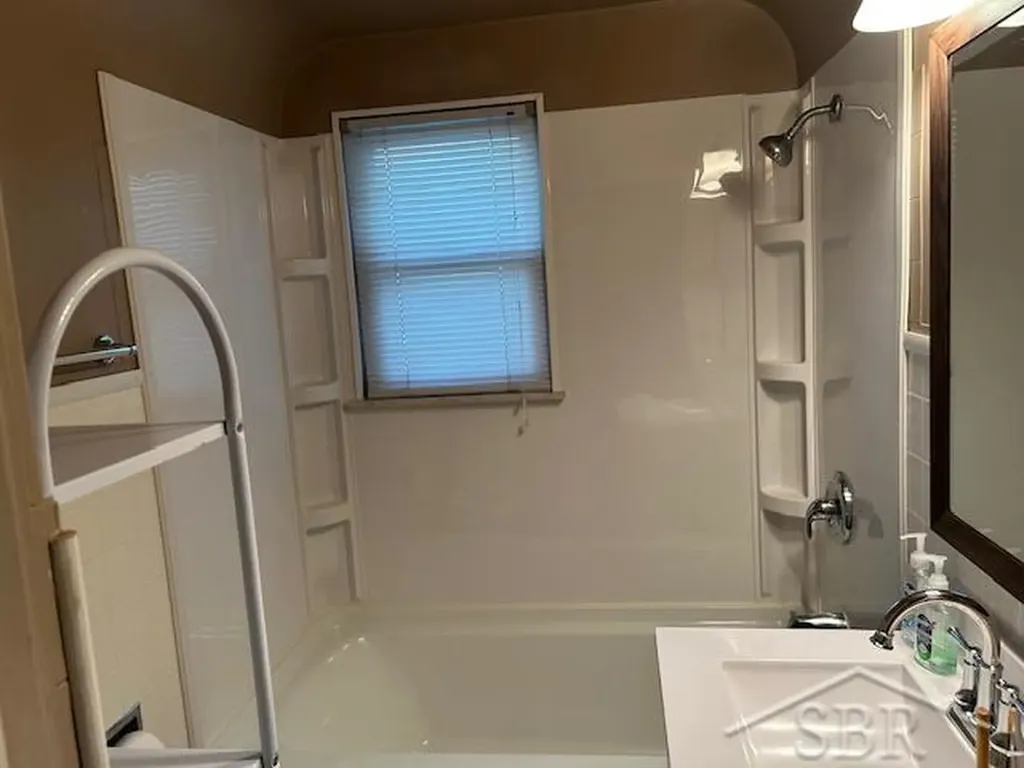 612 S 31st Street Buena Vista Charter Township MI 48601