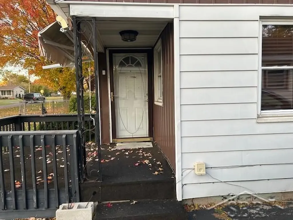 612 S 31st Street Buena Vista Charter Township MI 48601