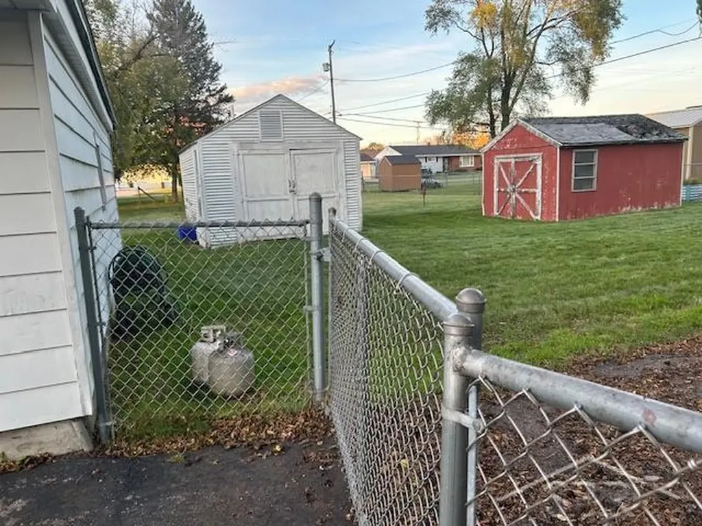 612 S 31st Street Buena Vista Charter Township MI 48601