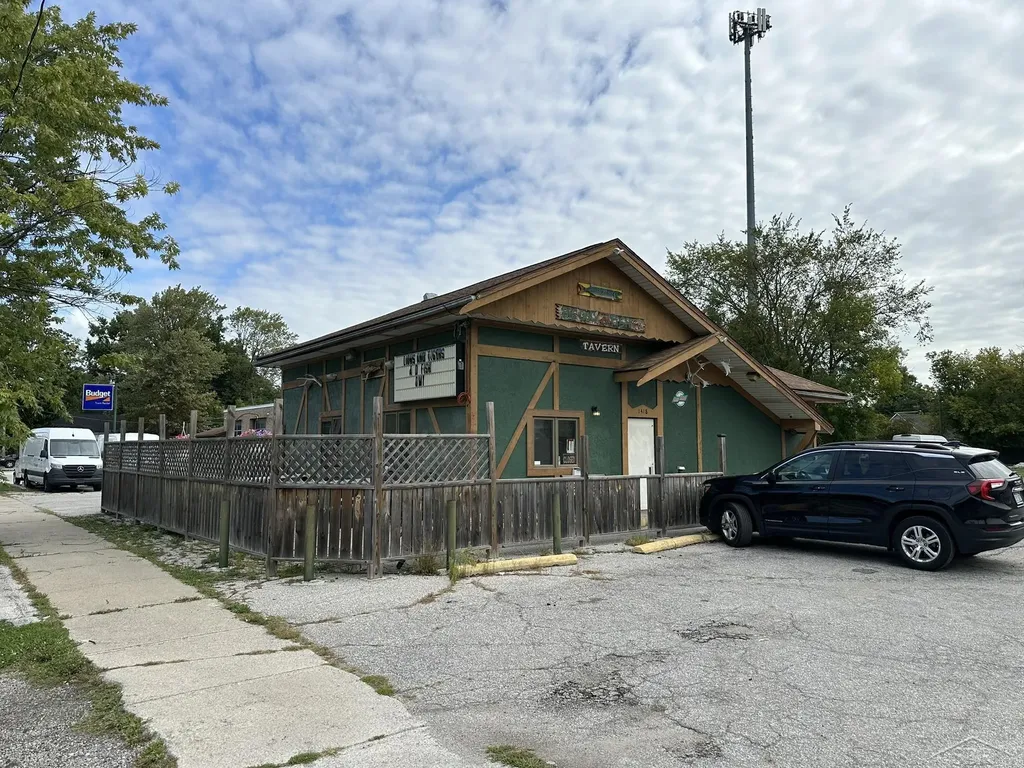 1419 Davenport Avenue Saginaw City MI 48602