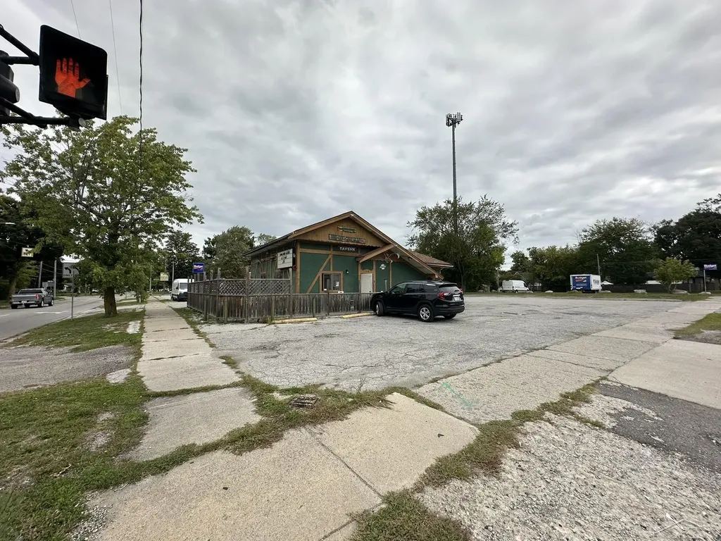 1419 Davenport Avenue Saginaw City MI 48602