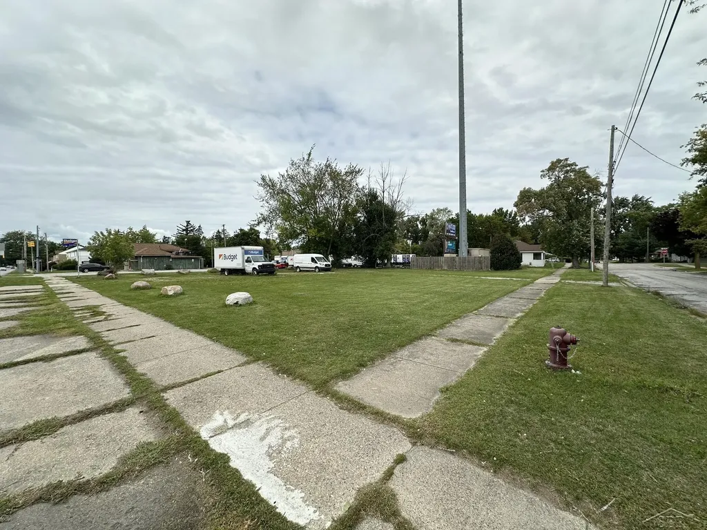 1419 Davenport Avenue Saginaw City MI 48602