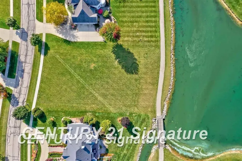 17 E Grove Court Thomas Township MI 48623