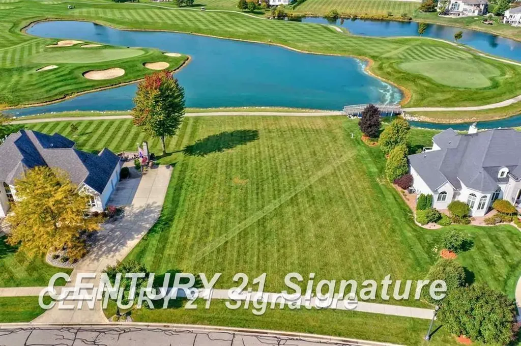 17 E Grove Court Thomas Township MI 48623