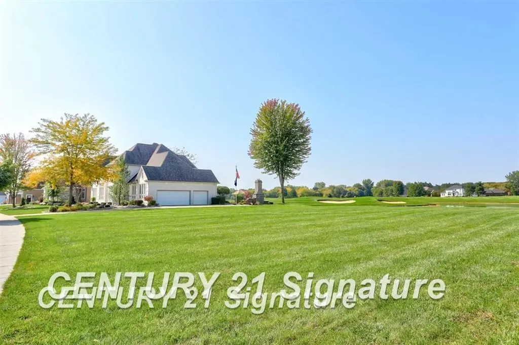17 E Grove Court Thomas Township MI 48623