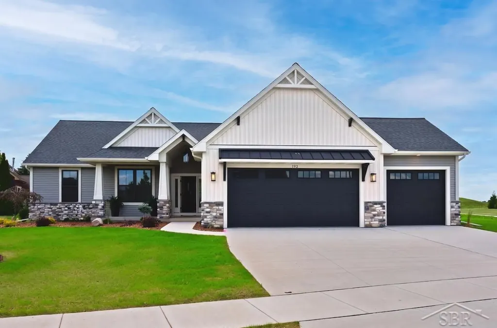 192 Queens Creek Drive Frankenmuth City MI 48734