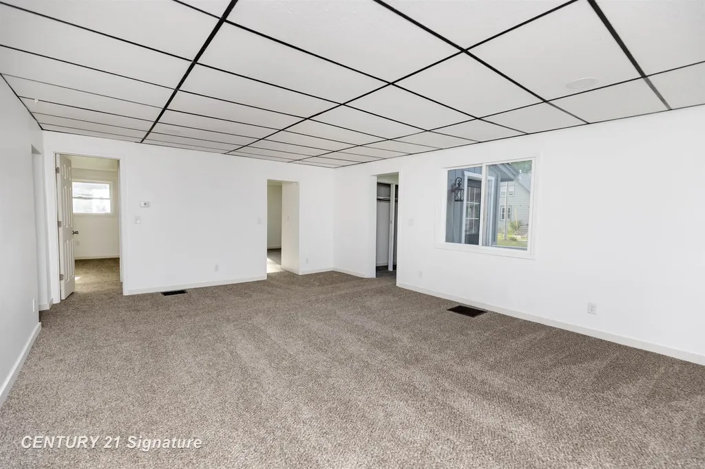 611 W 2nd Street Pinconning City MI 48650