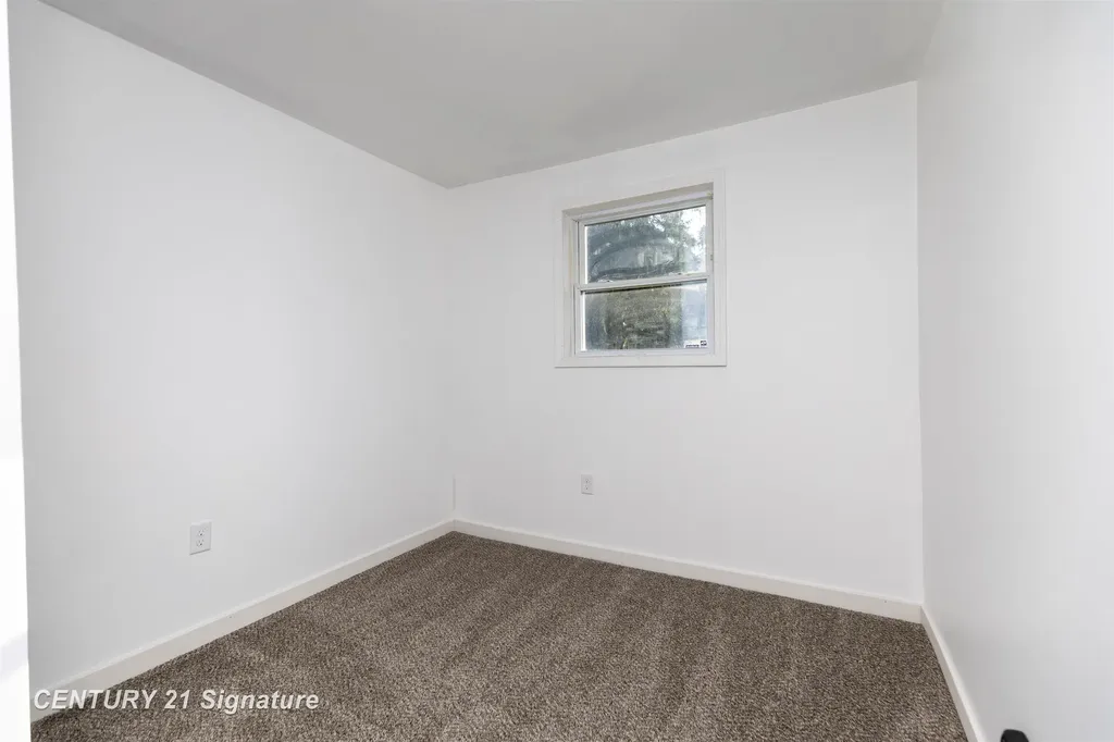 611 W 2nd Street Pinconning City MI 48650