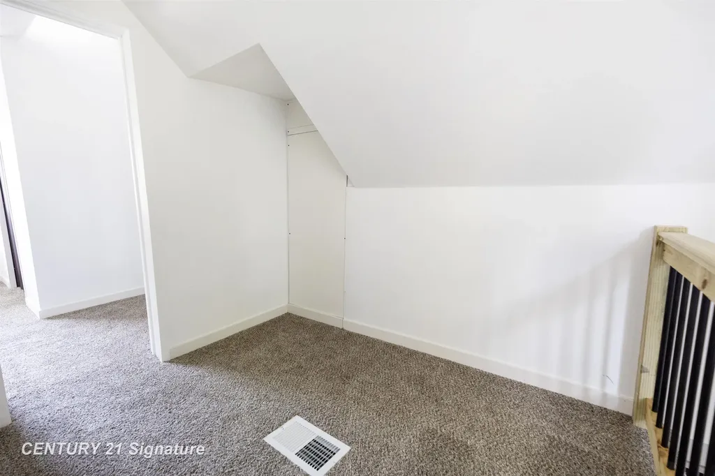 611 W 2nd Street Pinconning City MI 48650