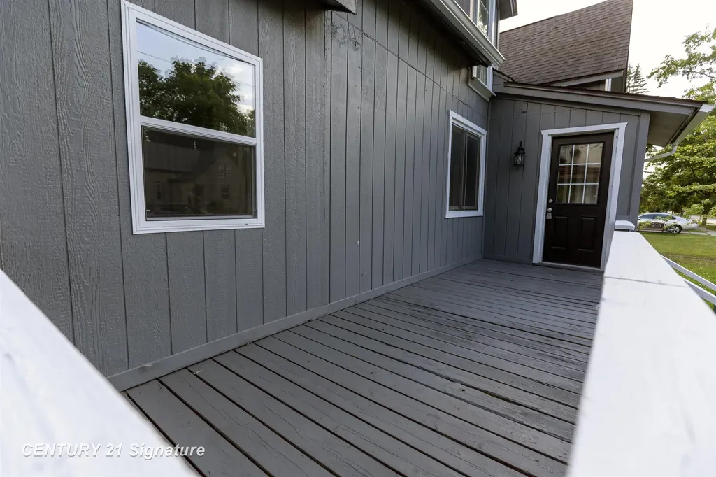 611 W 2nd Street Pinconning City MI 48650