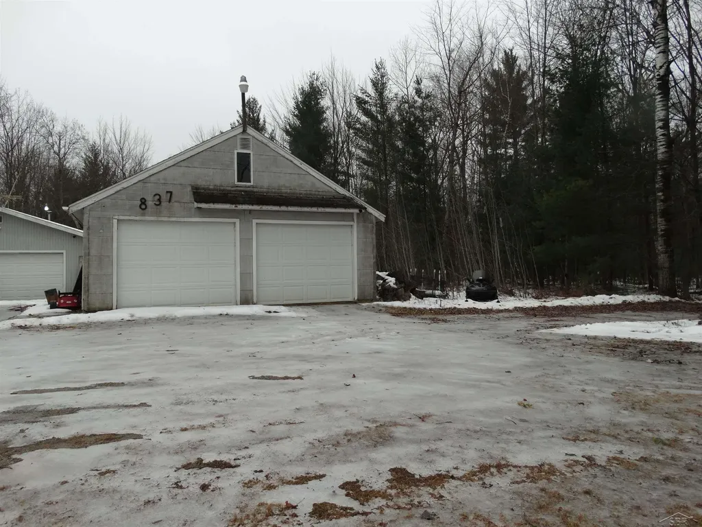 837 W Jose Road Arenac Township MI 48766