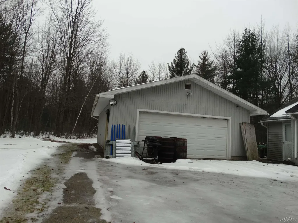 837 W Jose Road Arenac Township MI 48766