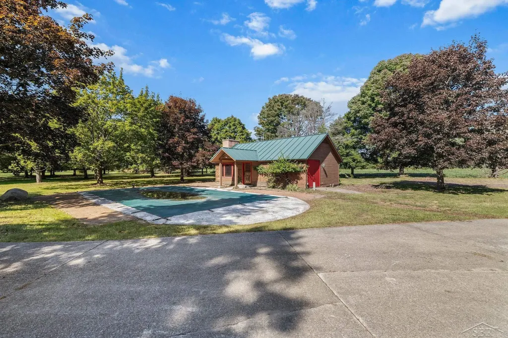 456/458 E Chippewa River Road Homer Township MI 48640