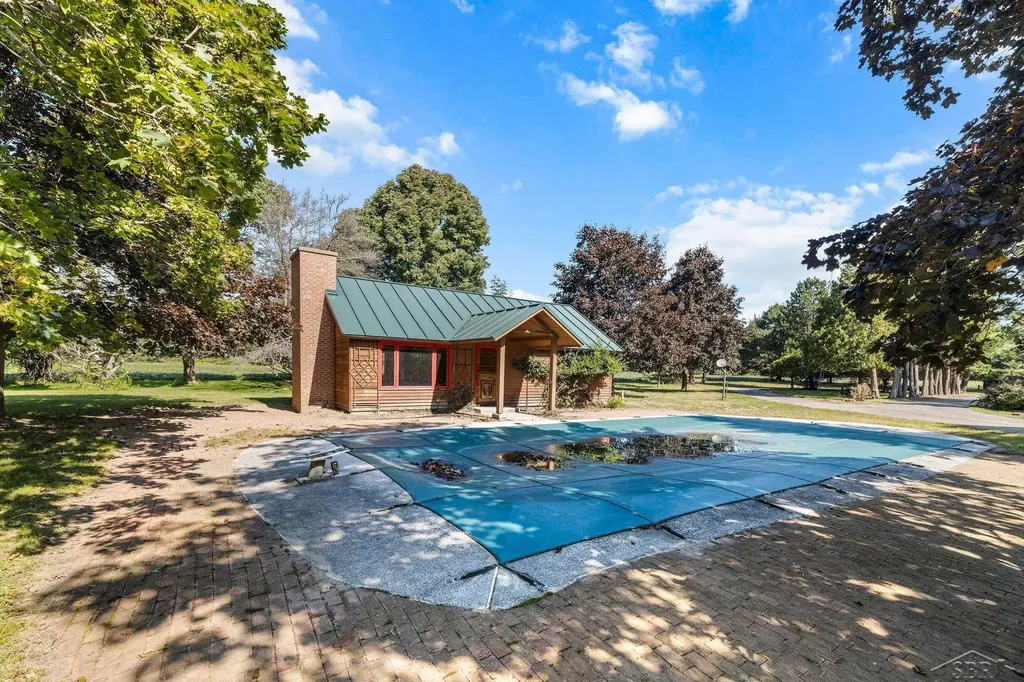456/458 E Chippewa River Road Homer Township MI 48640