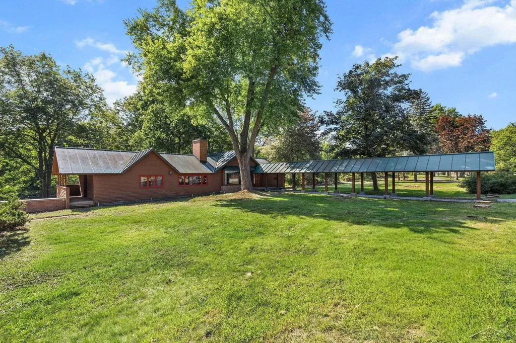 456/458 E Chippewa River Road Homer Township MI 48640