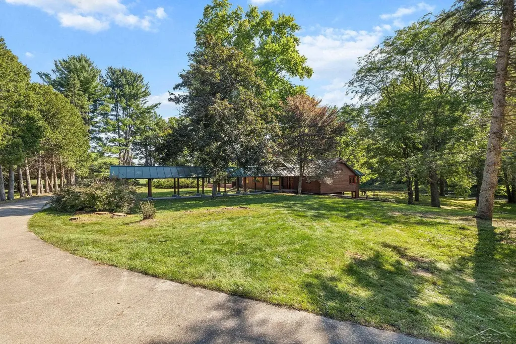 456/458 E Chippewa River Road Homer Township MI 48640